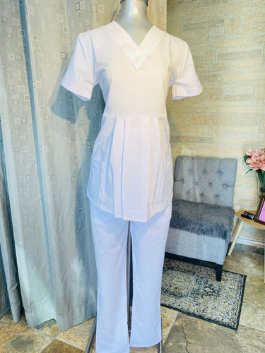 Scrub Quirúrgico de Maternidad  Modelo Dulce espera
