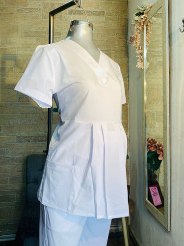 Scrub Quirúrgico de Maternidad  Modelo Dulce espera