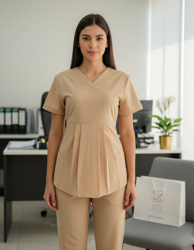 Scrub Quirúrgico de Maternidad  Modelo Dulce espera.