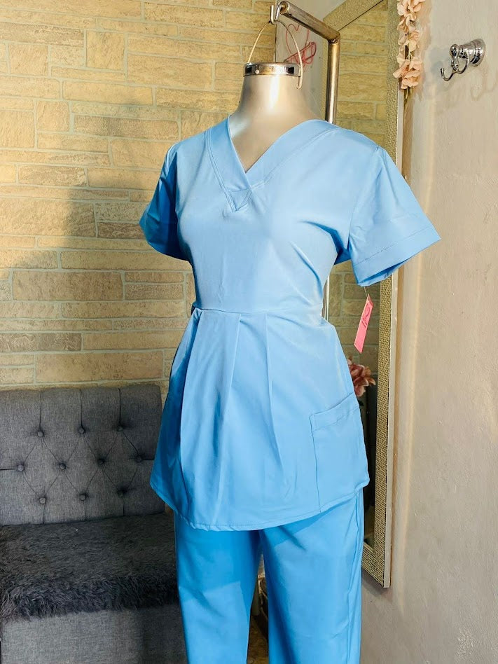 Scrub Quirúrgico de Maternidad  Modelo Dulce espera.